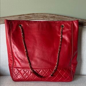 Chanel Vintage 1980s Red Lambskin Quilted Leather Large Shoppers Tote